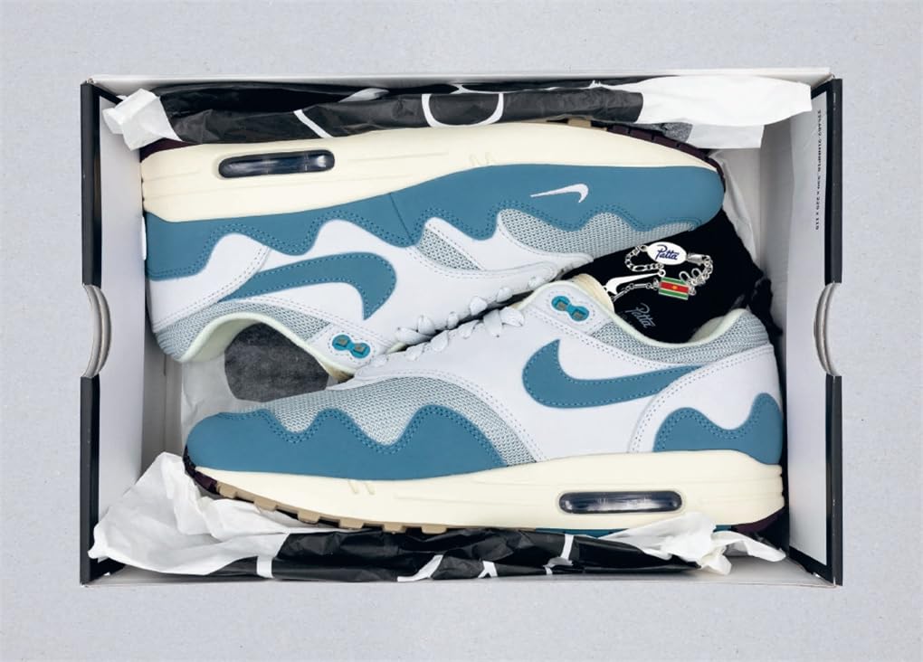 1000 Deadstock Sneakers: The Dream Collection