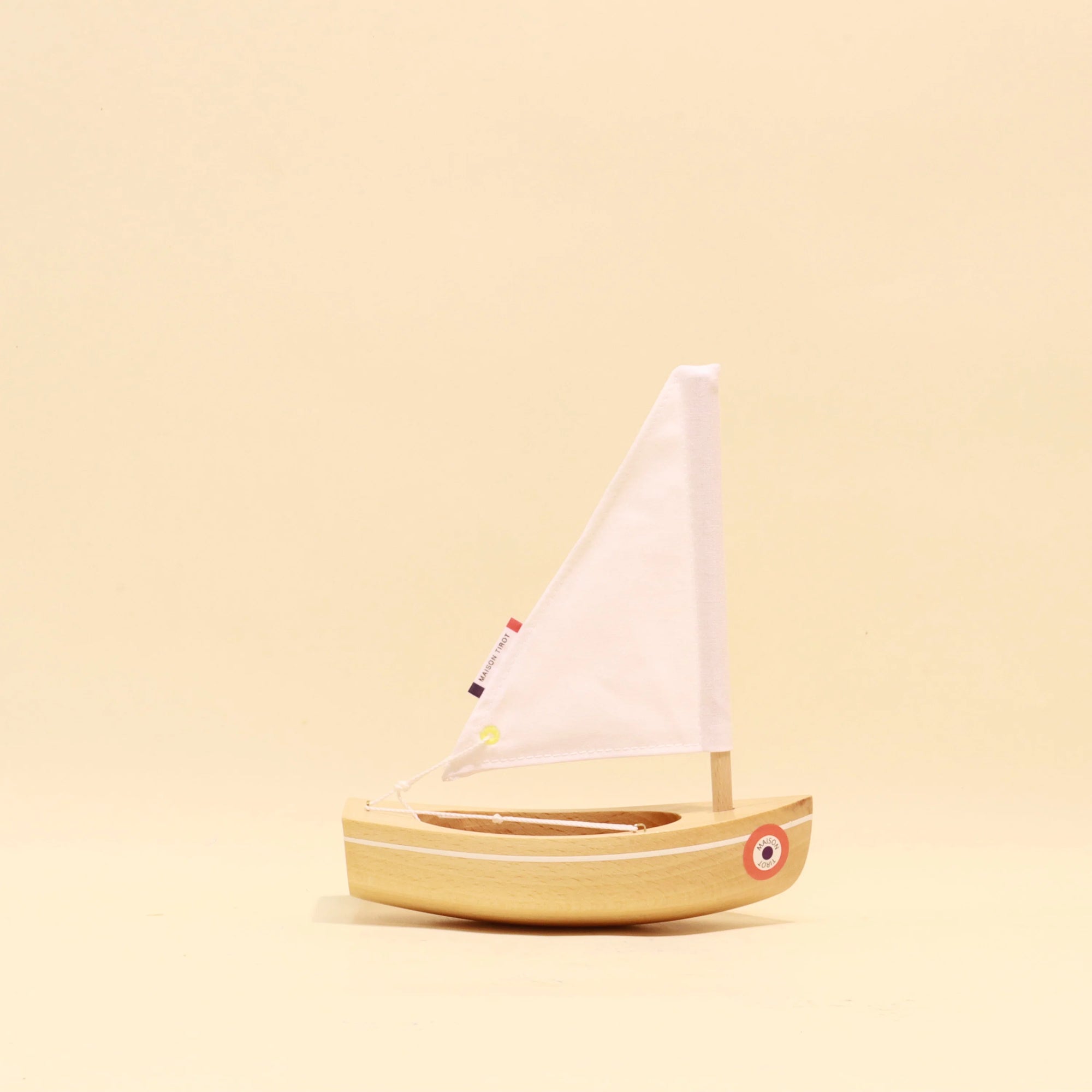 Le Bâchi Wooden Boat