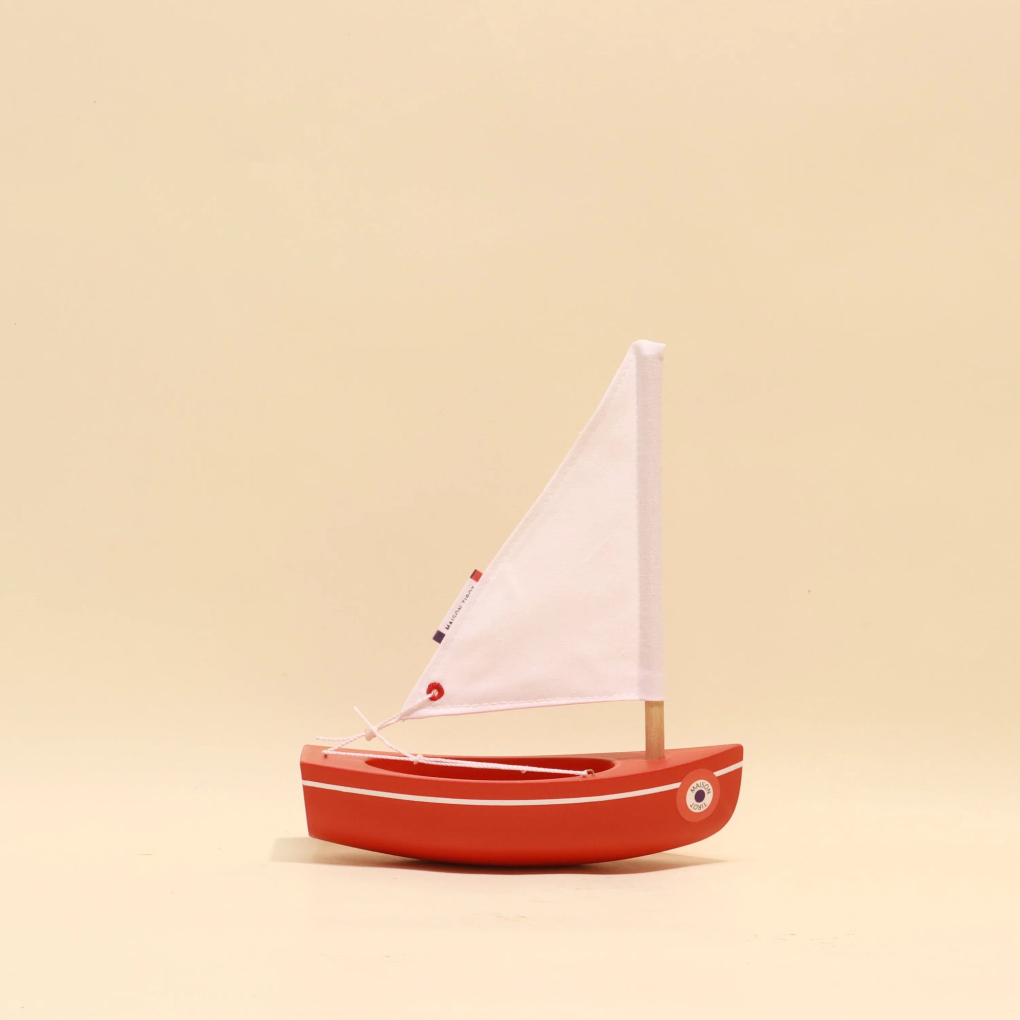 Le Bâchi Wooden Boat