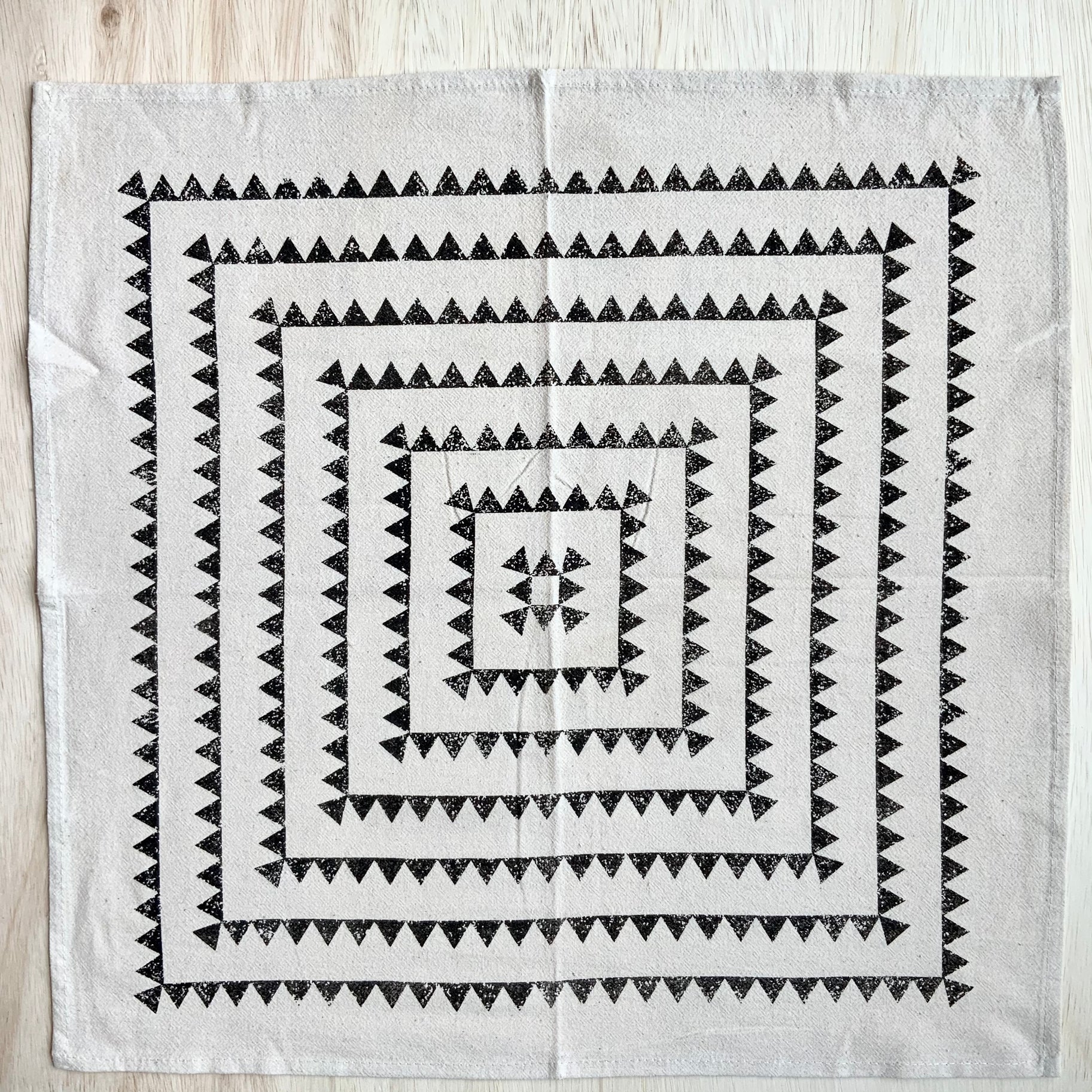 Sawtooth Napkin Set