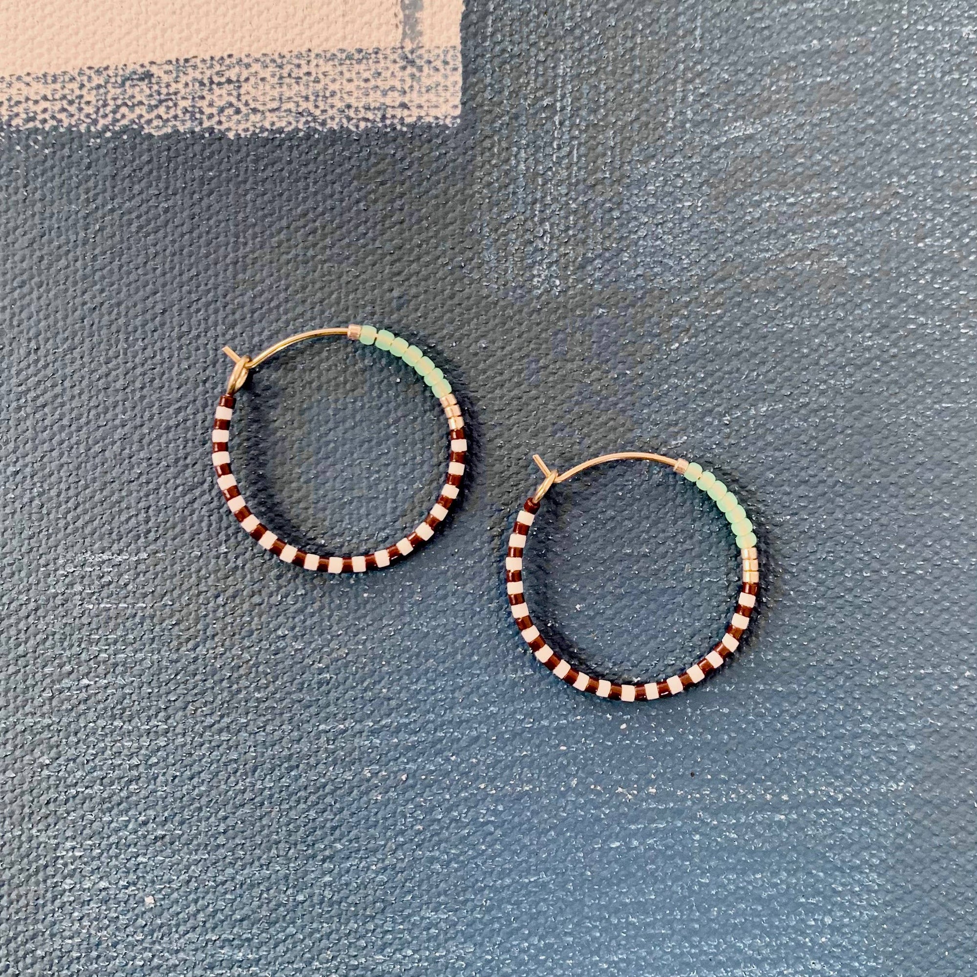 Midi Colorloop Earrings in Serrata