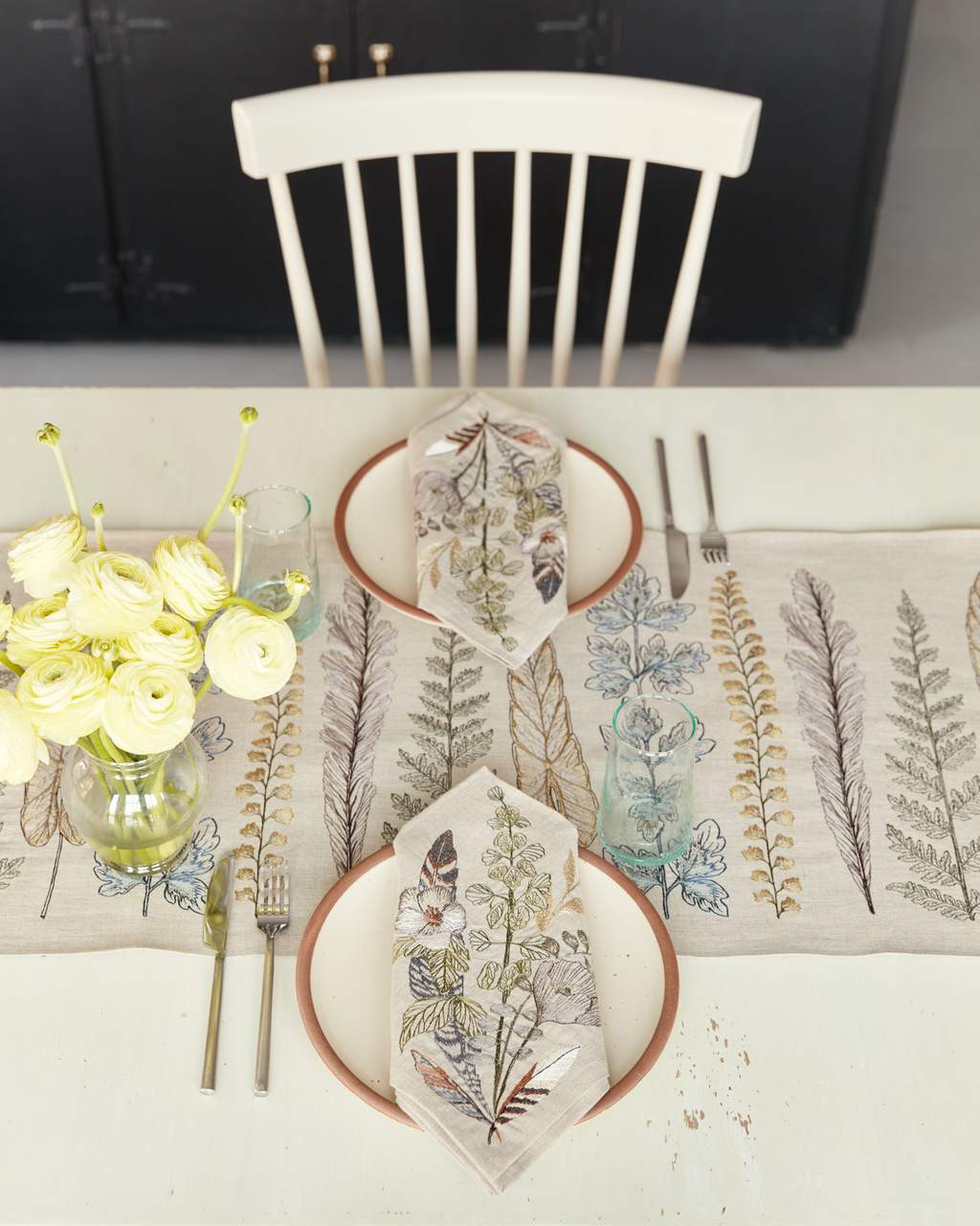 Plants Table Runner