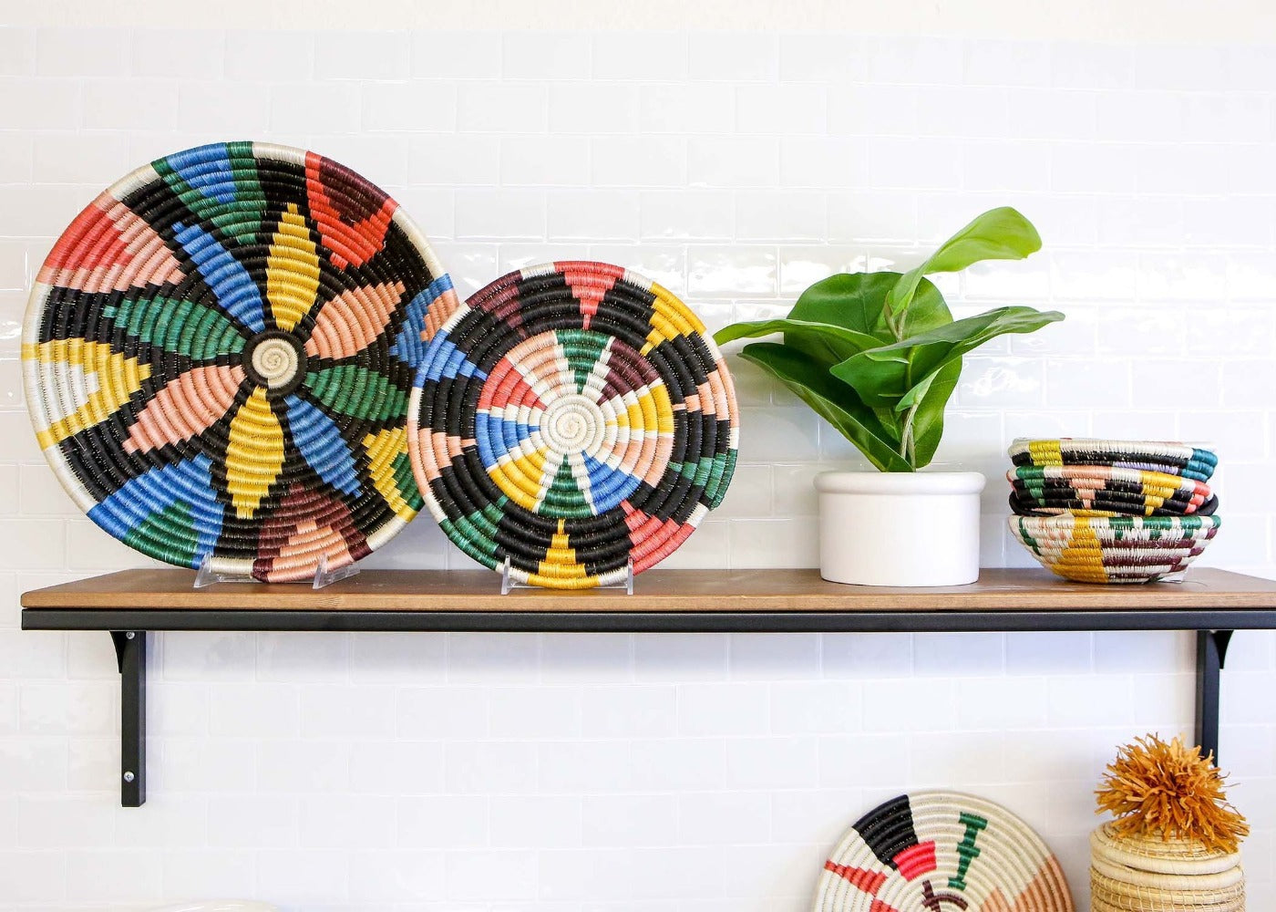 Neon Nyota 6&quot; Basket